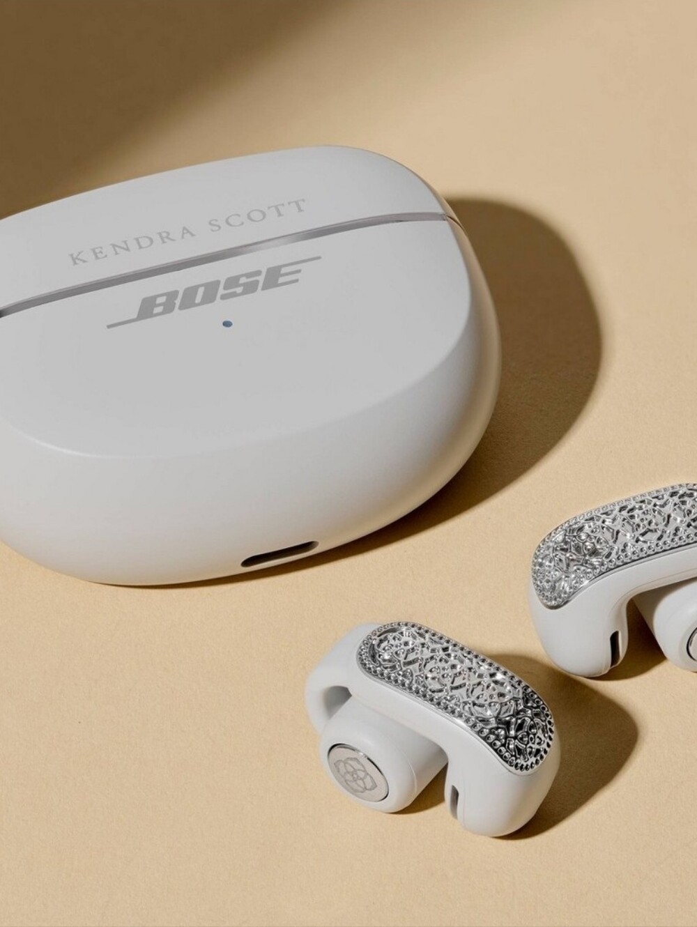 Kendra Scott BOSE earbuds.